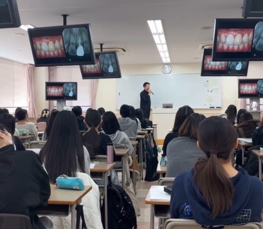 歯科衛生士の学生に向けた講義👨🏻🏫✏️